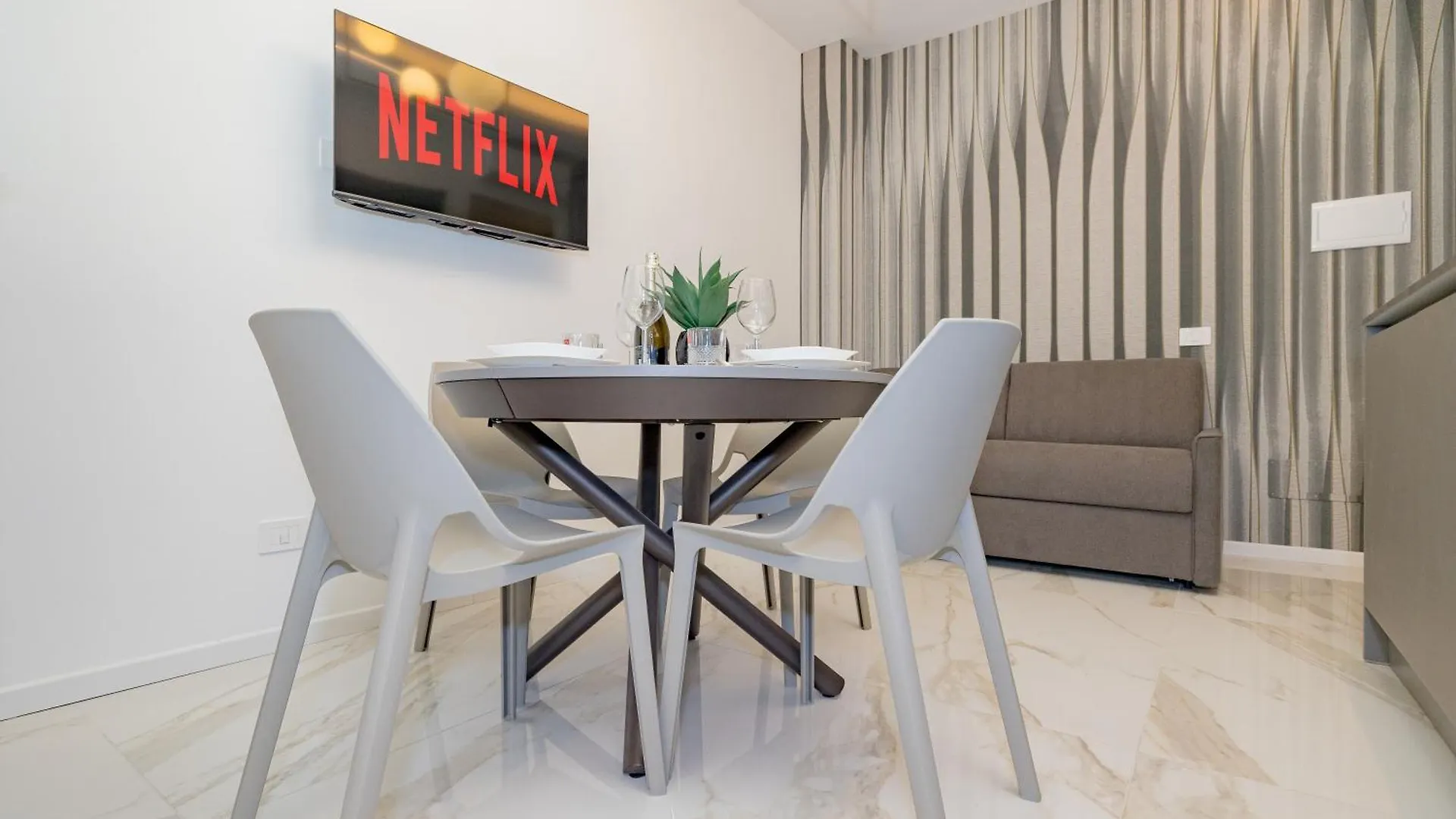 2Co4 - Duomo - Modern Central - Milan Apartment