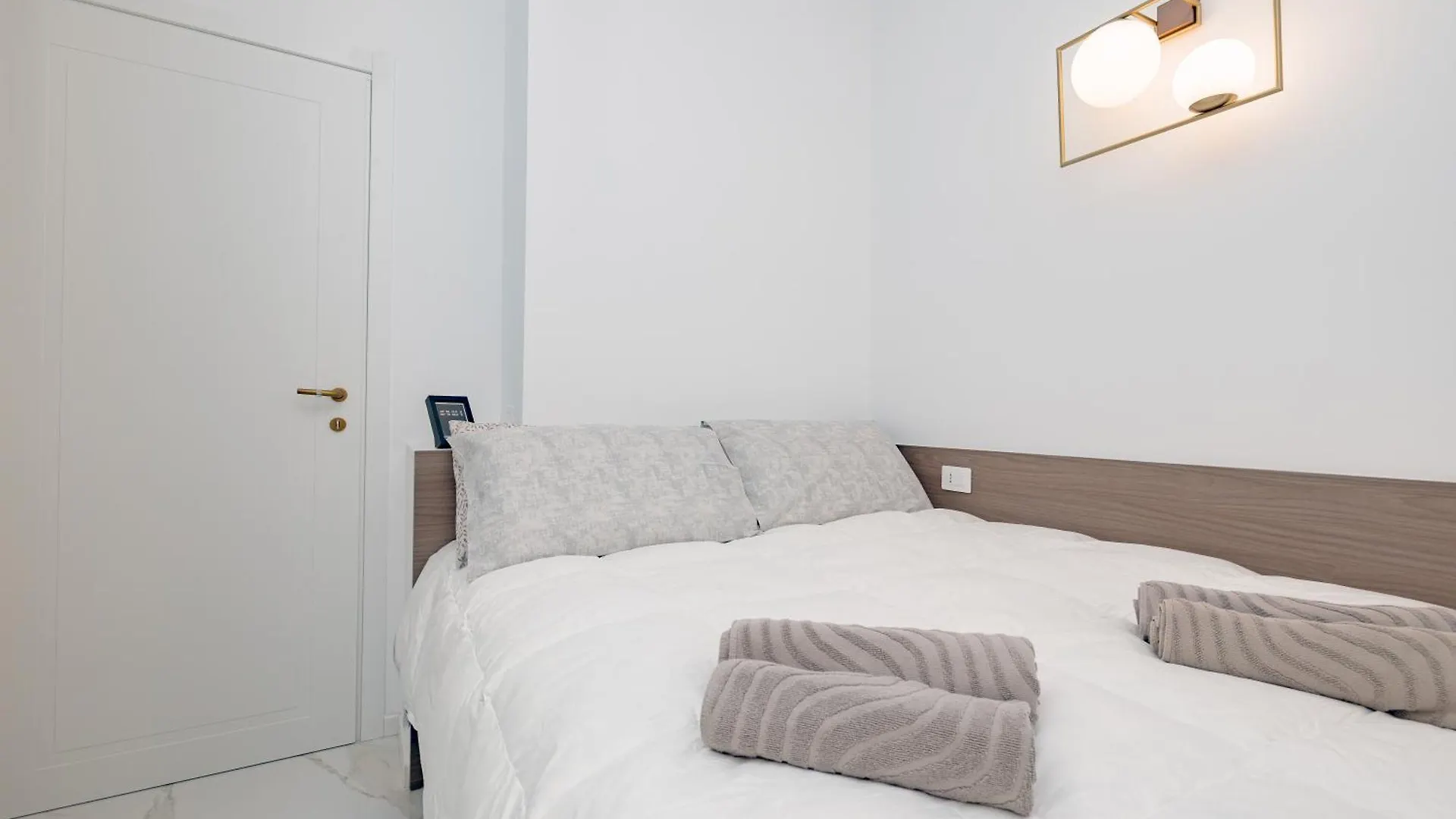 2Co4 - Duomo - Modern Central - Milan Apartment